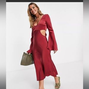 0237 ASOS DESIGN bias cut midi dress with scoop neck and side cut out sz 6